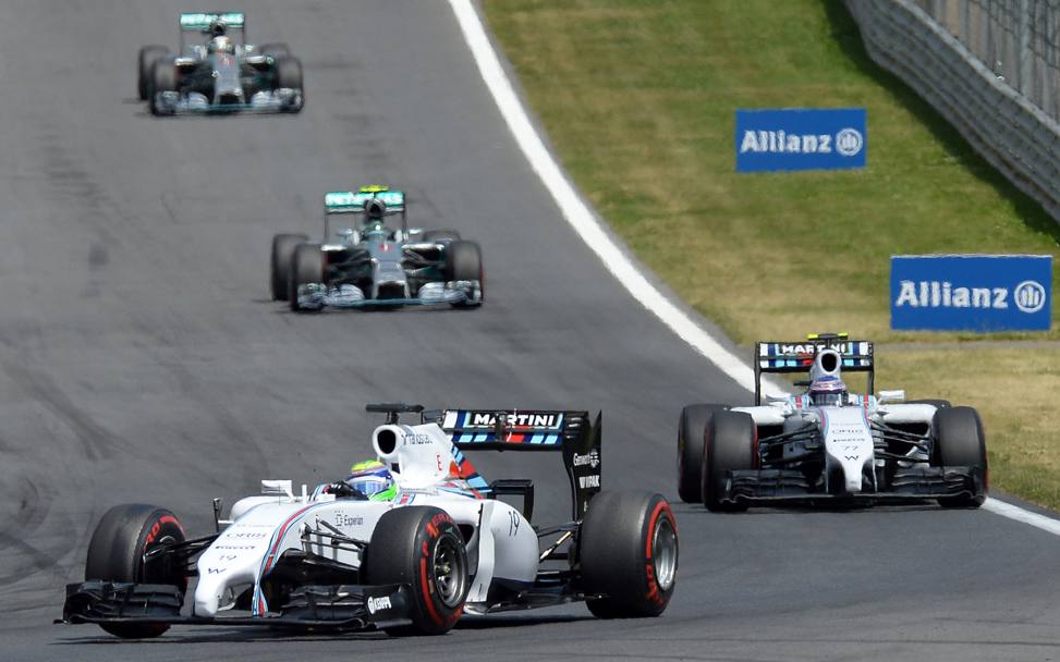 Le due Williams davanti alle Mercedes. Afp